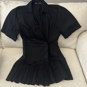 Zara short sleeve pleated wrap mini dress black size medium